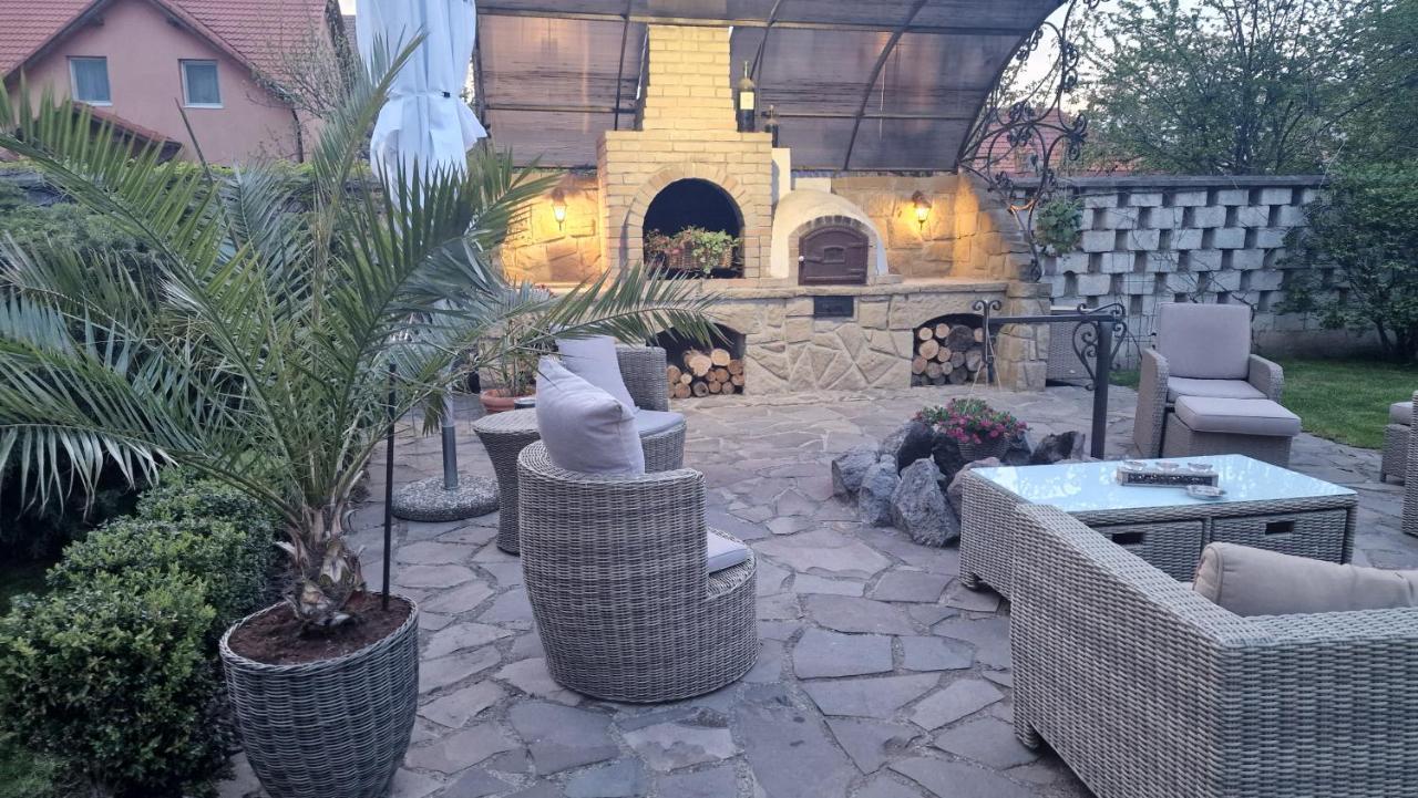 Villa Westfalia Guest House Tirgu Secuiesc Luaran gambar